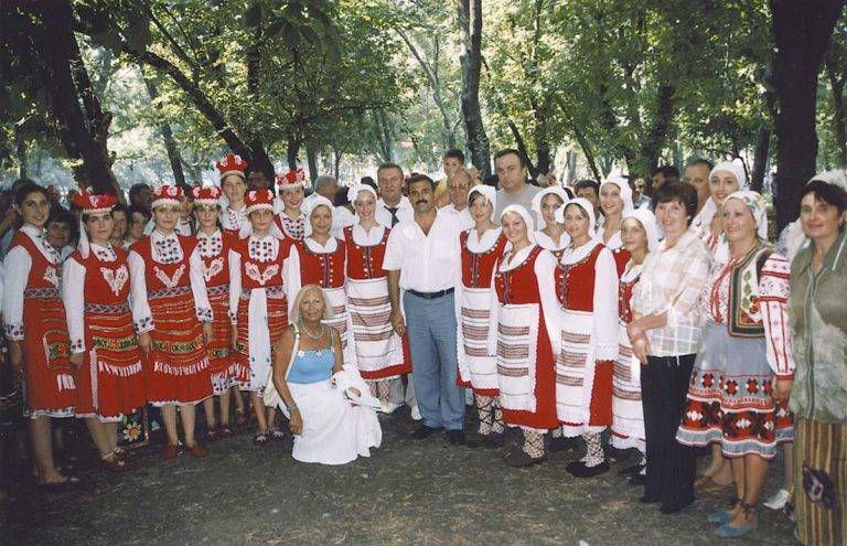 30 г. Ганна Бесарабска помага на  българите в Украйна да пазят своя дух