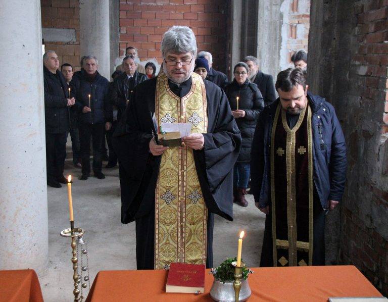 Горещи новини | Отслужиха молебен в университетския  храм „Св. Евтимий, Патриарх Търновски”