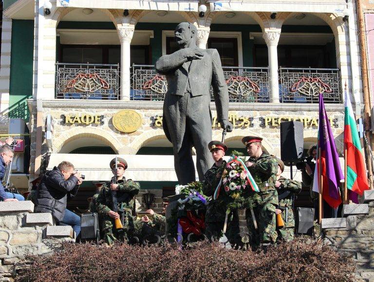 Велико Търново сведе глава  пред Стефан Стамболов