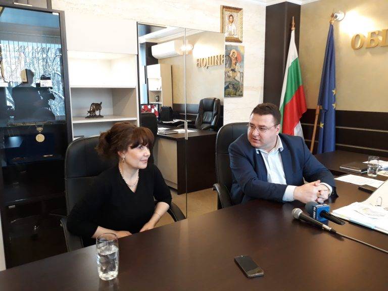 Горещи новини | С 200 000 лв. обновявят двора  на детска градина в Свищов