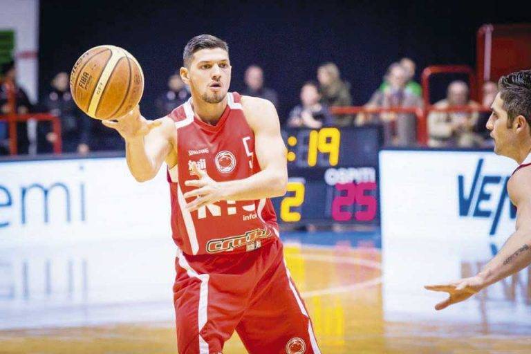 Спорт | Георги Сираков дебютира в Серия А на Италия