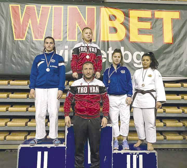 Спорт | Миглена Райкова вицешампион на България по джудо за девойки