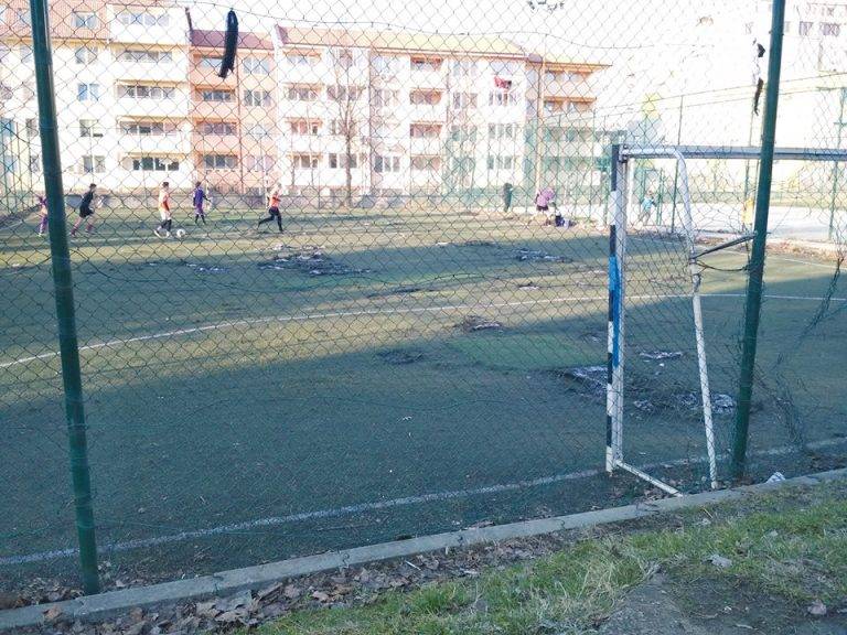 Спорт | Феновете питат в отворено писмо за липсата на тренировъчни терени