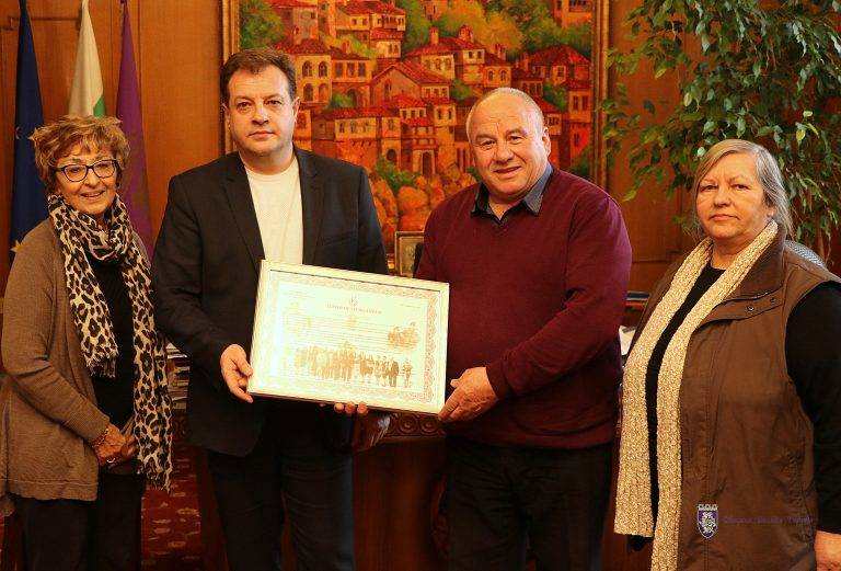 Горещи новини | Пра-правнукът на Макгахан хареса Велико Търново за бъдещ дом