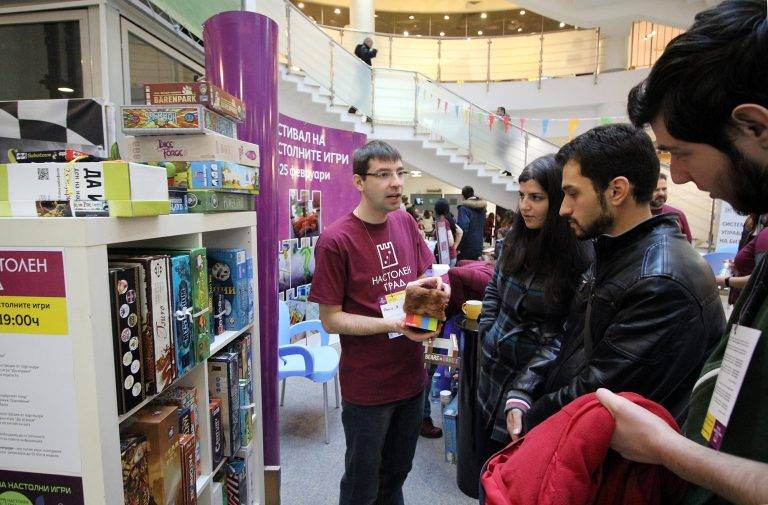 Над 400 запалени фенове, супер игри и емоции на фестивала „Настолен град 2018“