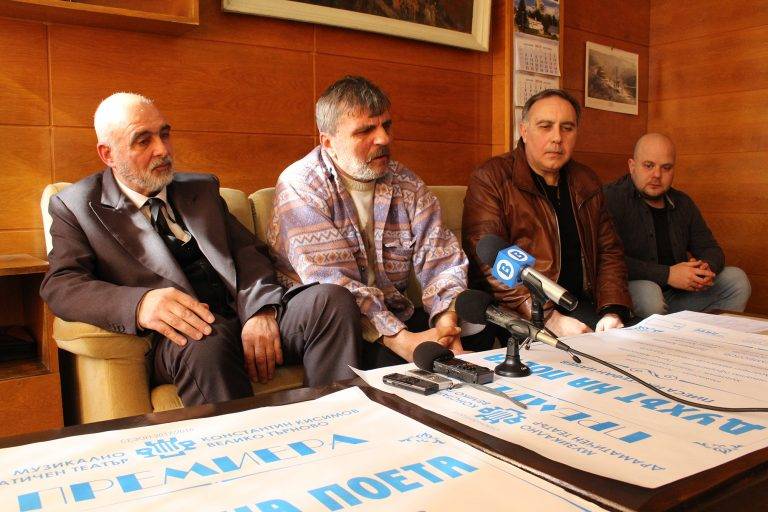 Стамболов и Захарий Стоянов оживяват в новия спектакъл “Духът на поета”