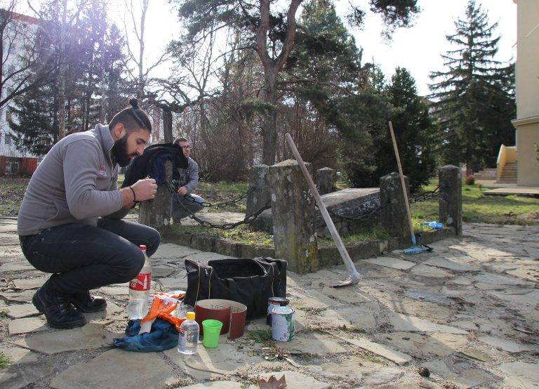 От БСП почистиха руските гробища  до храма „Възкресение Христово”