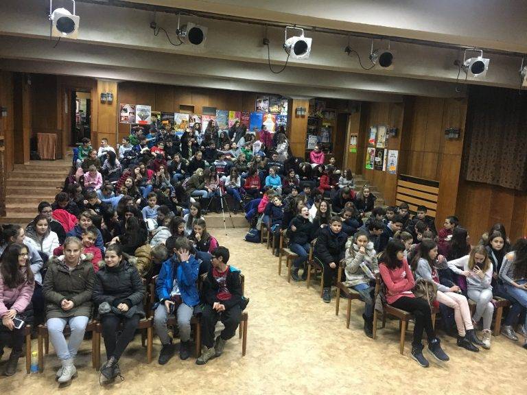 Маги Джанаварова гостува на ученици от ОУ “Св. Патриарх Евтимий”