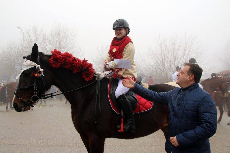 Любомир Янков с Валеско спечелиха  приза за най-гиздав кон в Арбанаси