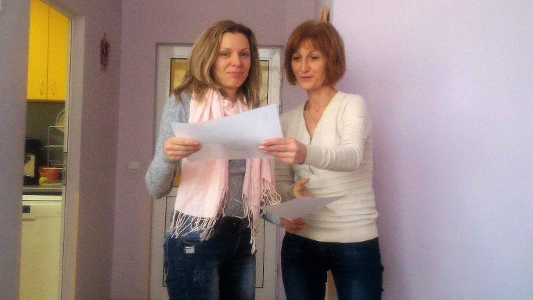 Горещи новини | Наградиха 14 успешни родители във Велико Търново