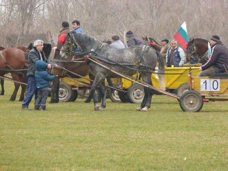 Тодоровден с кушии имаше в три от лясковските села