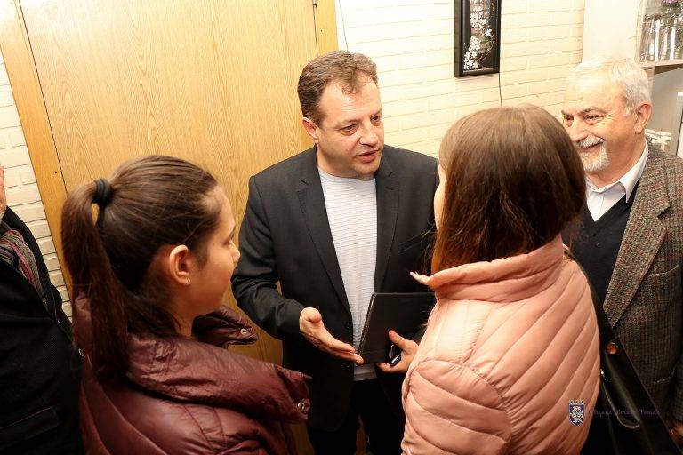 Даниел Панов и 220 ученици говориха за доброто бъдеще пред Велико Търново