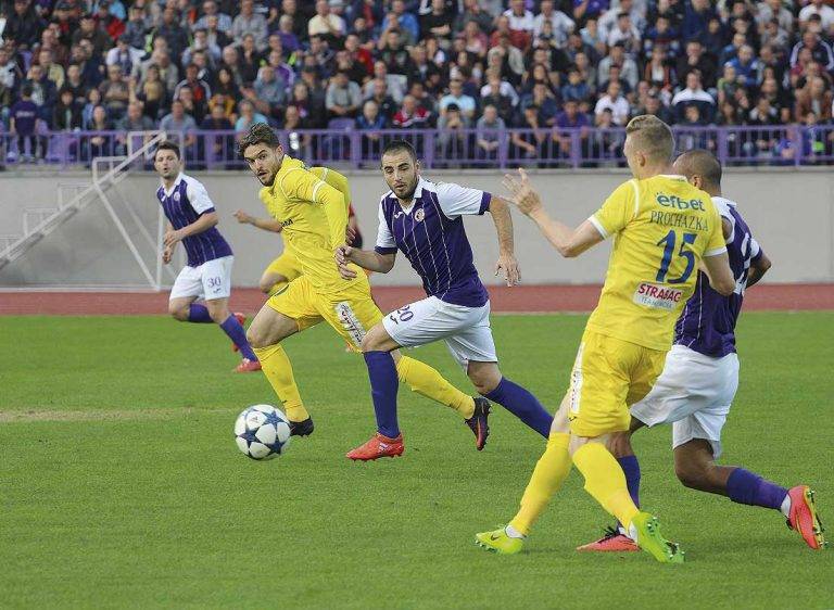 Спорт | Организират безплатен превоз за  гостуването на етърци на “Левски”