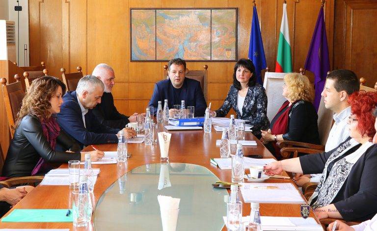 Горещи новини | Асоциация на общините с културно  наследство заседава във В. Търново