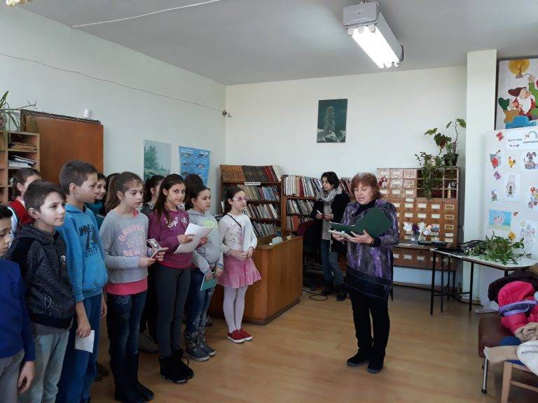 Ученици от СУ „Николай Катранов“ гостуваха на градската библиотека в Свищов