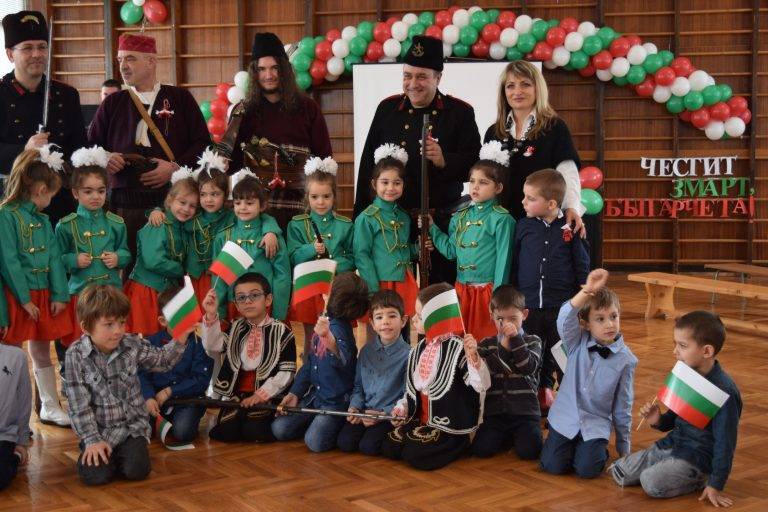 Образователната инициатива „Музей в куфар“ гостува в детска градина „Соня“