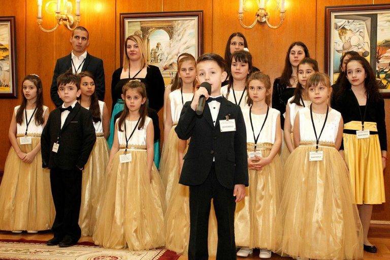 Горещи новини | Талантливи великотърновски деца с вълнуващ концерт в Народното събрание