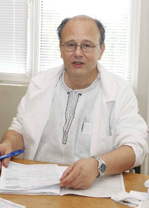 Здраве | Д-р Николай Мойнов пред “Янтра ДНЕС”: “Нов медикамент държи далеч самоубийците от повторни опити”