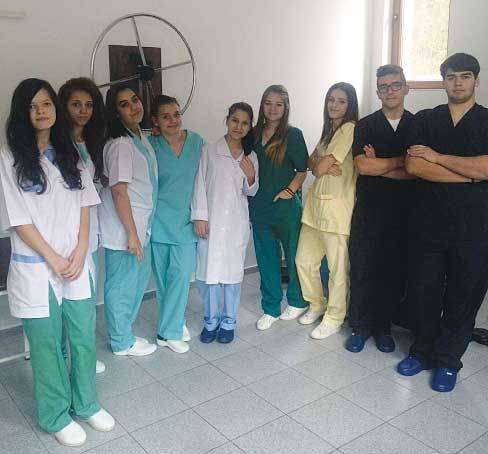 Хуманитарна гимназия обяви новия прием