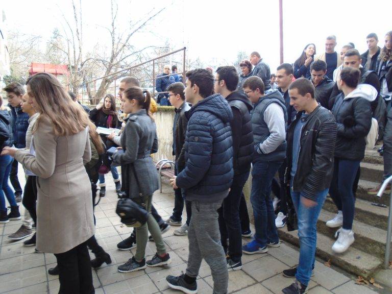 Ученици от 23 училища се състезават  в математическия турнир на ВТУ