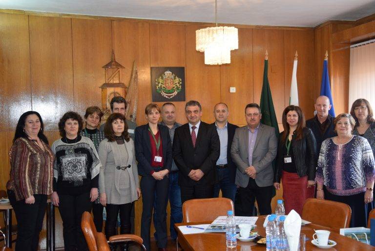 Горещи новини | Град Елена е домакин на празника „Балканът пее и разказва“