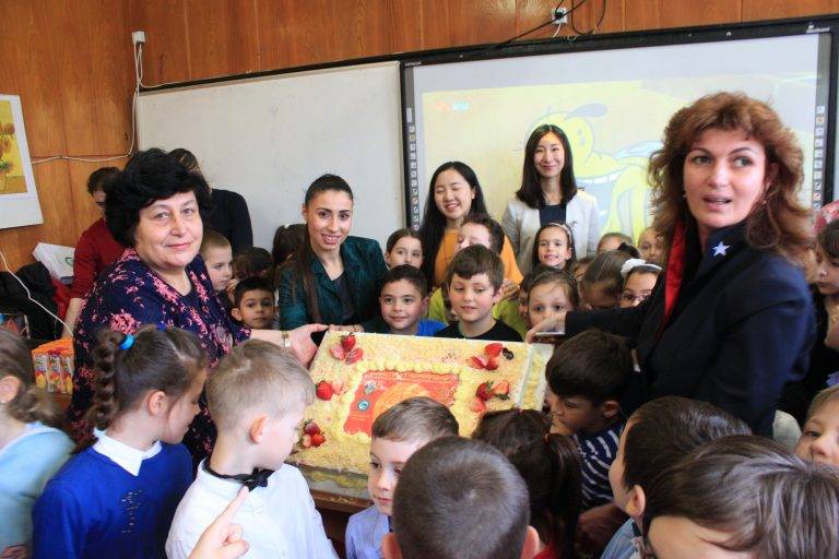 Празник на китайския език за малчуганите от “Соня” и ОУ “Св. Патриарх Евтимий”