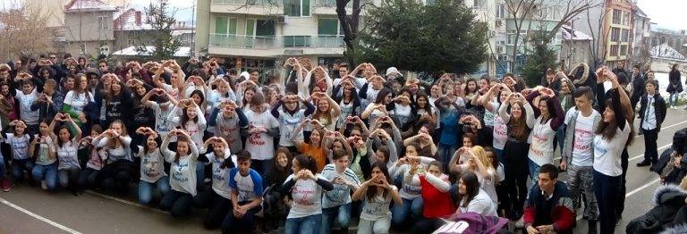 Под наслов  „Заедно за Никол” премина празникът на Гимназията по туризъм