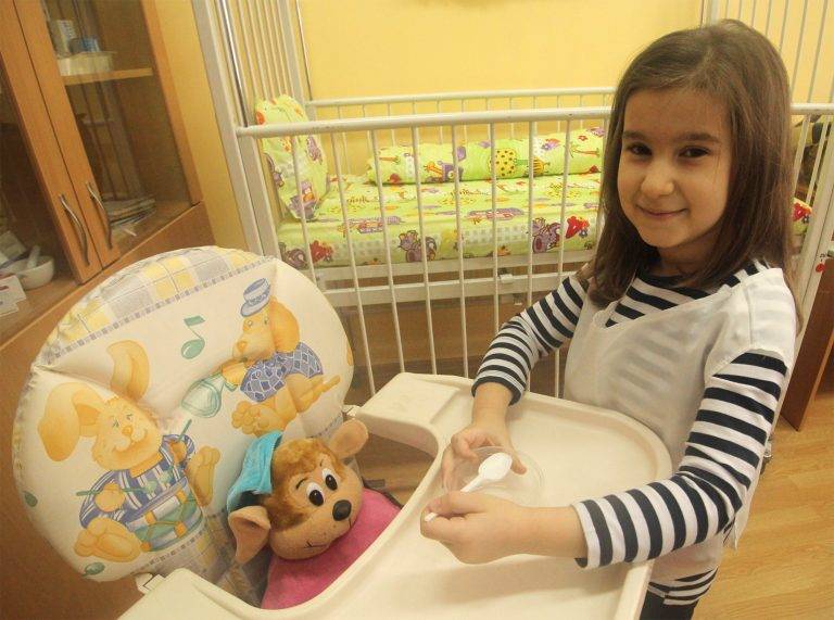 Малчугани от  ДГ “Слънчев дом”  станаха медицински сестри за един ден