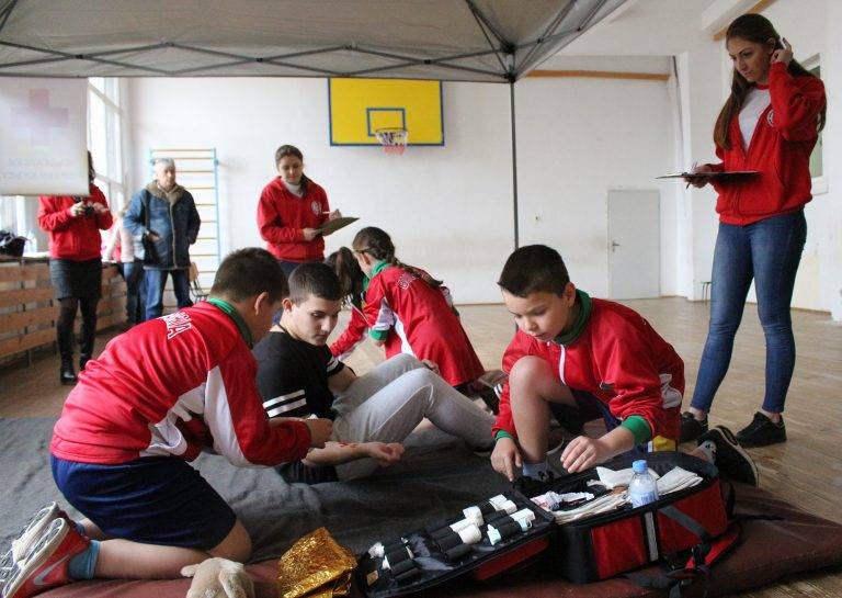 Отборът на СУ “Вела Благоева” е най-добър  сред детските полицейски управления в региона