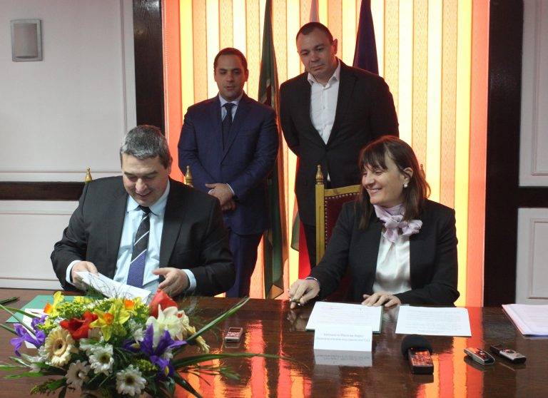 Френска компания за самолетни части иска да инвестира в Г. Оряховица