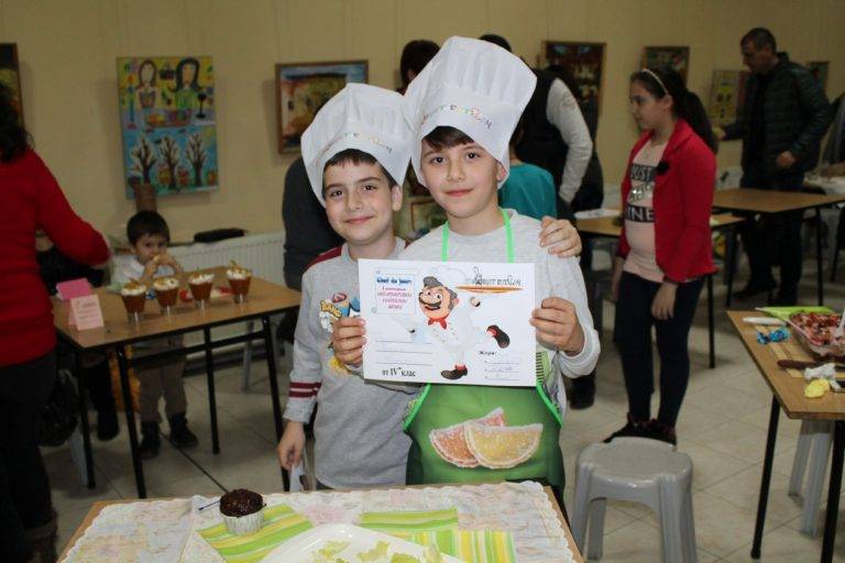 Горещи новини | Четвъртокласници от СУ „Вичо Грънчаров“ организираха кулинарен конкурс