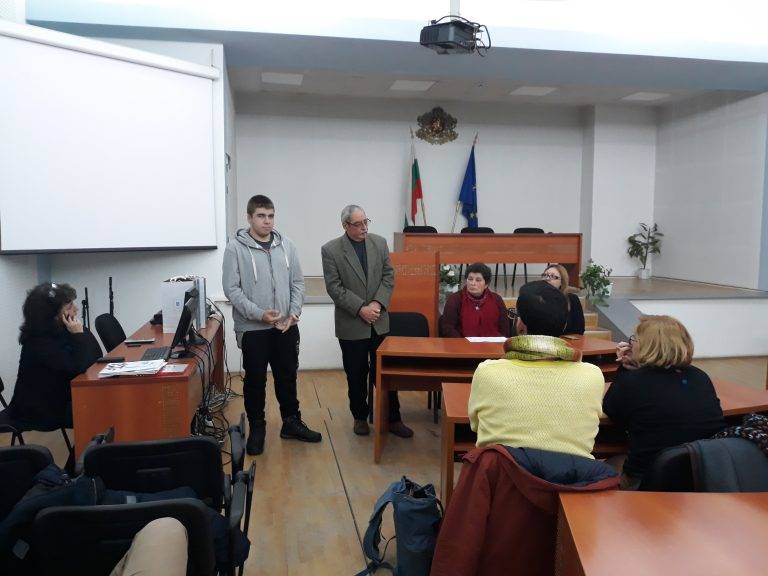 Горещи новини | Община Свищов бе домакин на гости от четири европейски страни по Програма Еразъм+