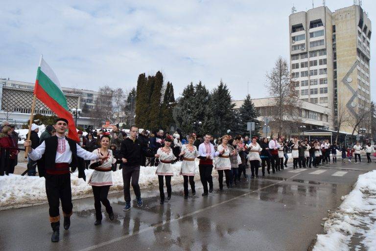 С празнични хора в Г. Оряховица отбелязаха 3 март