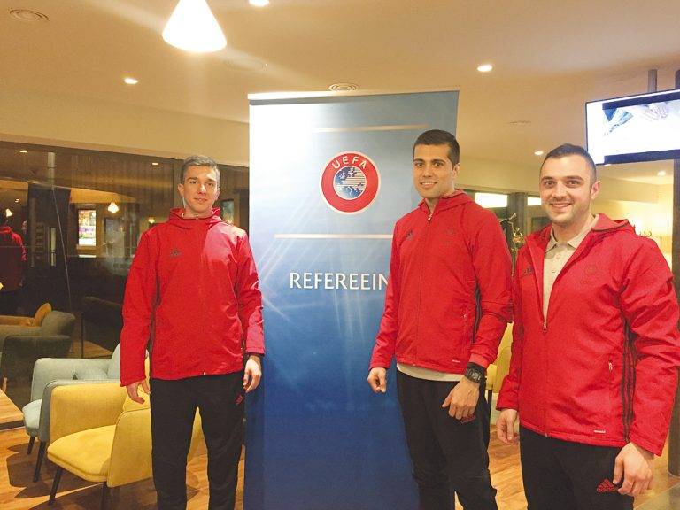 Спорт | Георги Давидов премина  обучение на УЕФА