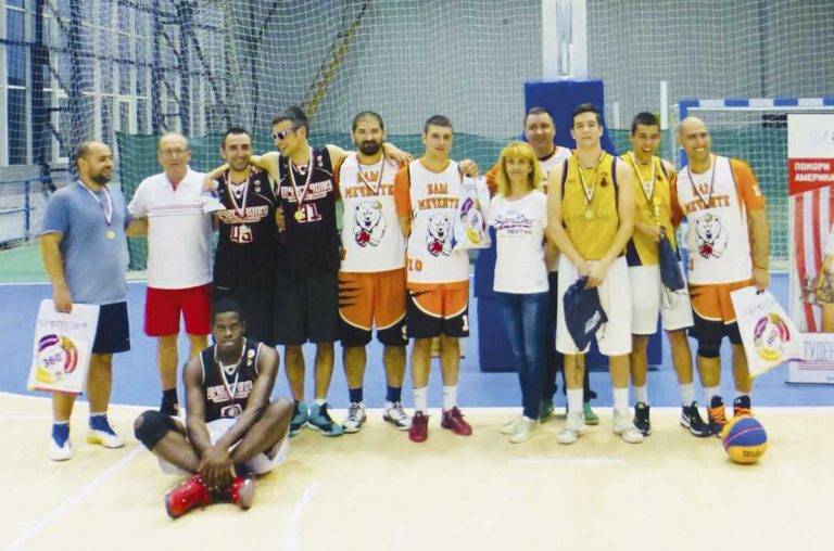 Седем отбора спориха в турнира по 3х3 баскетбол на ВТУ