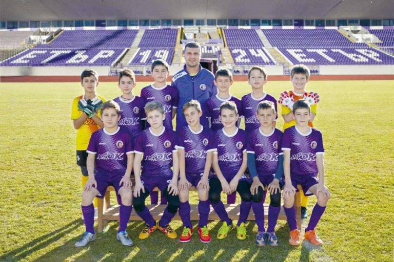 Спорт | Етърци с убедителни успехи във всички възрасти – 7 победи в седемте си мача