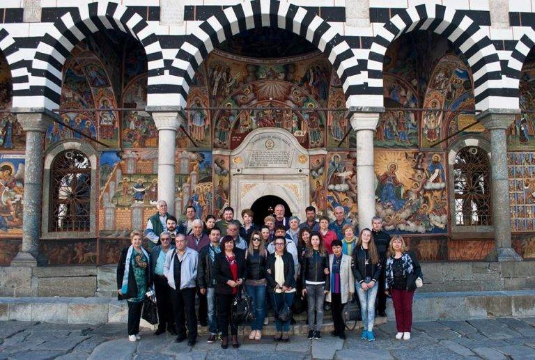 Хор “Славянско единство” се включи в кампанията “България пее”