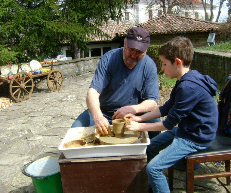 Малките фотографи от училището в Kонстантин обраха наградите