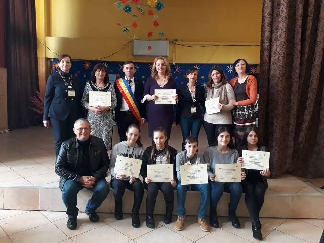 Горещи новини | Ученици от ОУ “Бачо Киро” се  завърнаха от визита в Румъния