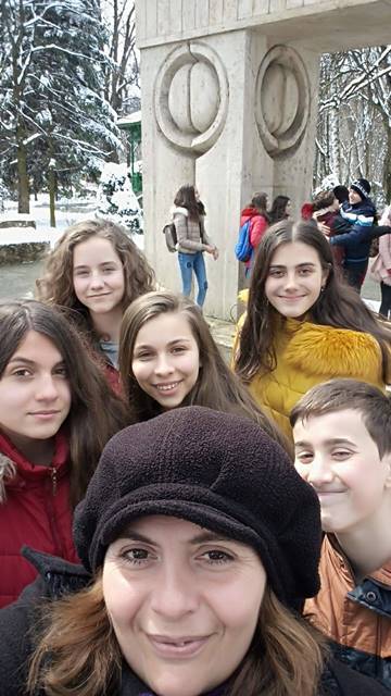 Ученици от ОУ “Бачо Киро” се завърнаха от визита в Румъния