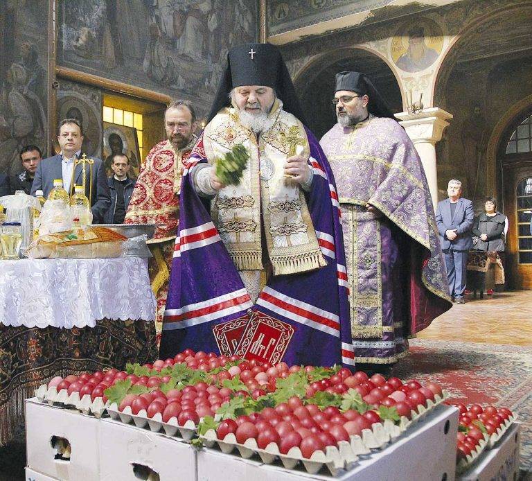 За първи път търновци  посрещат Великден в храма “Възкресение Христово”