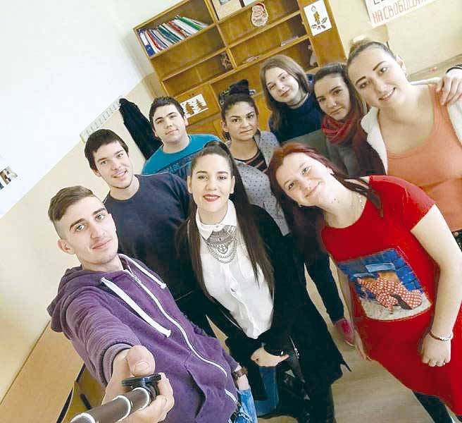 Хуманитарна гимназия ще обучава бъдещи библиотекари