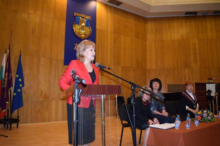 Световният шампион Христомир Христов и съпругата му са отличници на Педагогическия факултет