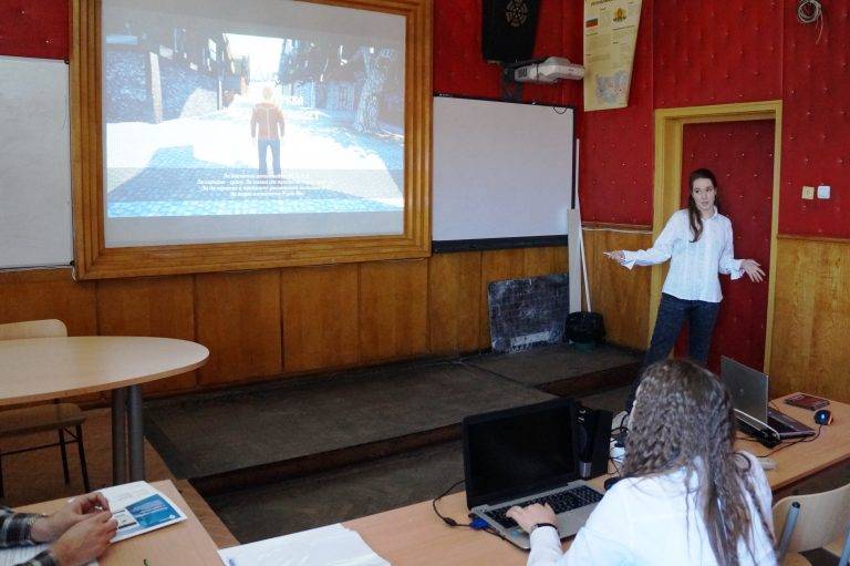 Осем ученици от ПМГ стигнаха до финалите на национални олимпиади