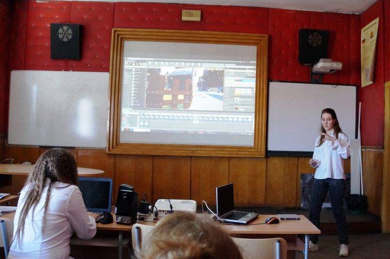 Осем ученици от ПМГ стигнаха до финалите на национални олимпиади