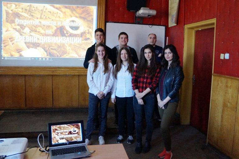 Осем ученици от ПМГ стигнаха до финалите на национални олимпиади