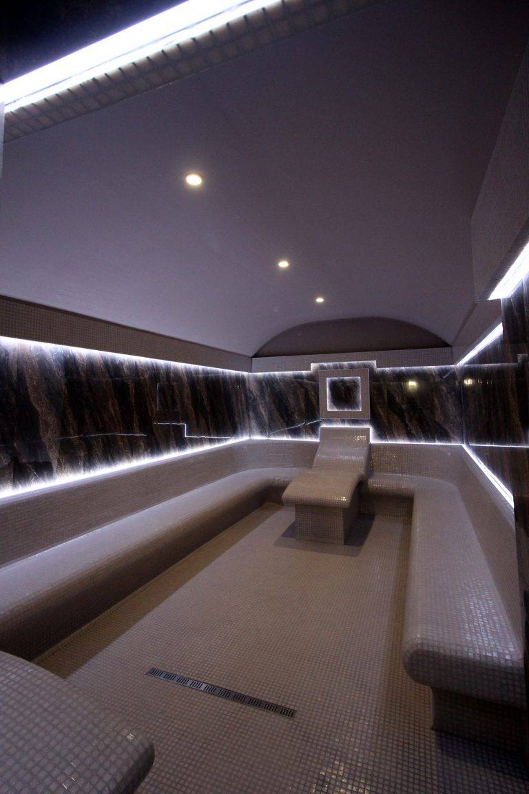 Звезден блясък при откриването  на новия „Fitness & Spa-Club17“