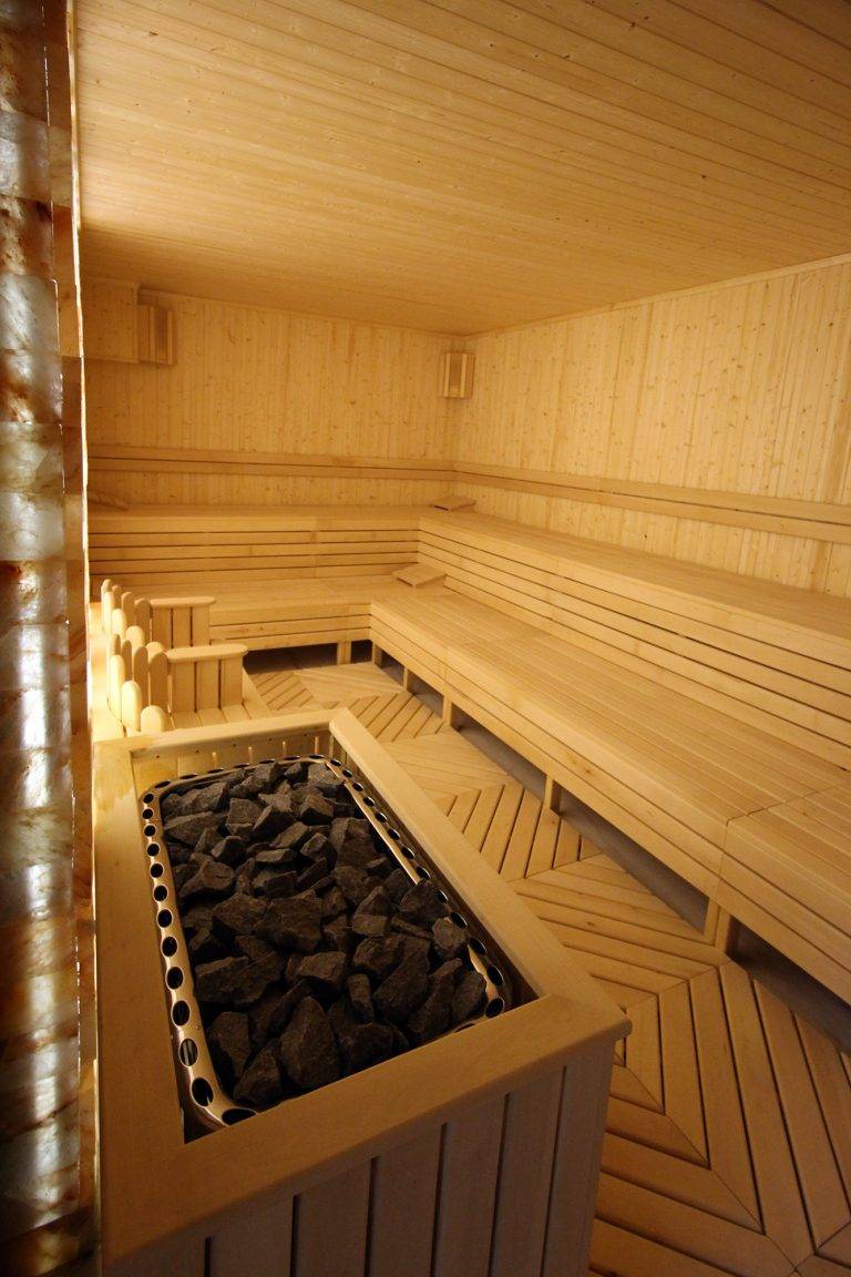 Звезден блясък при откриването  на новия „Fitness & Spa-Club17“