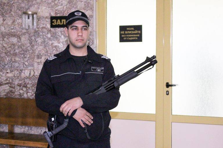 Жандармерия блокира Велико Търново, докараха Жоро Вълев от Ловешкия затвор