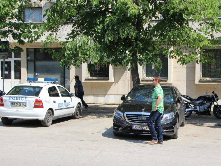 Крими | Съставени са предупредителни протоколи на трима участника в спор за паркиране